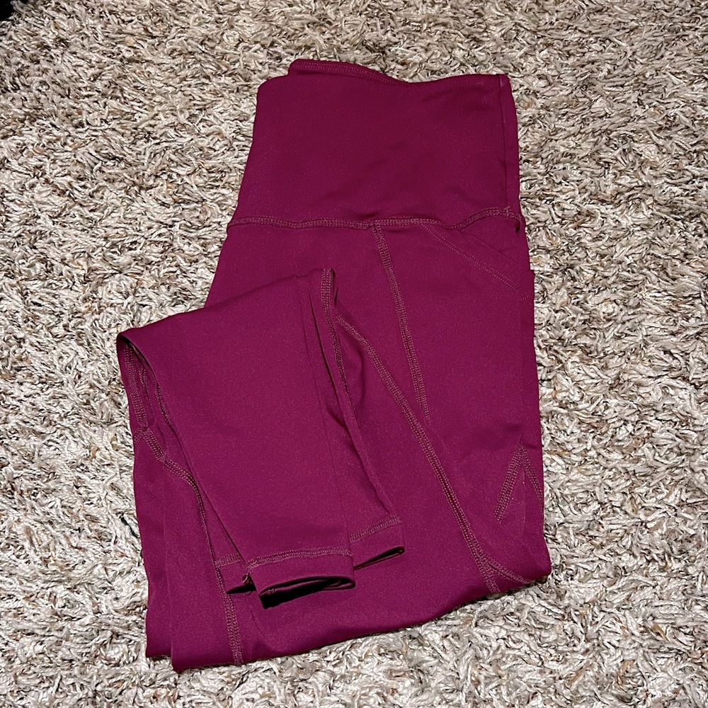 WodBottom fuchsia pocket capris